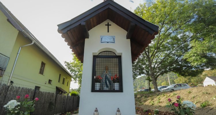 Szűz Mária kegyhely 1